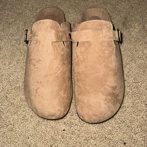 Boston Mule / Boston Clog